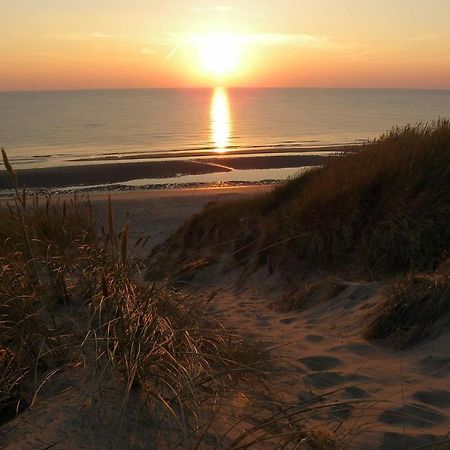 Strand83 Egmond aan Zee Esterno foto